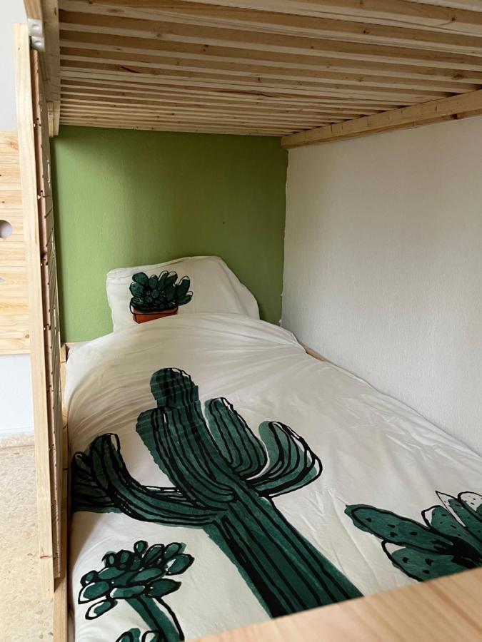Apartamento La Biznaga Малага Екстериор снимка